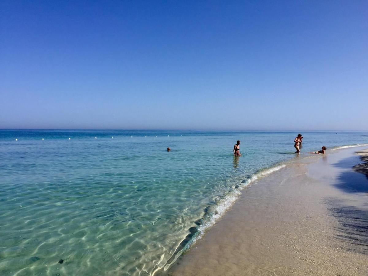 Grazioso Appartamento Vicino Al Mare San Cataldo  Kültér fotó